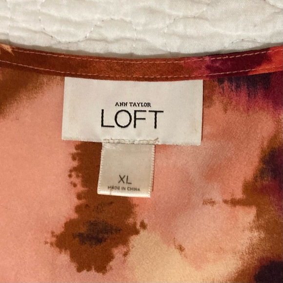 Ann Taylor Loft Ruffle Front Sleeveless Shirt | Size XL | Red-Pink-Orange-Black - Picture 5 of 9